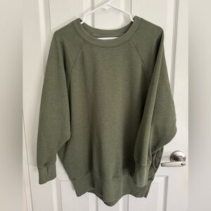 Aerie Women’s Oversized Crew Neck Sweatshirt, With Pockets, Size M, Olive Green